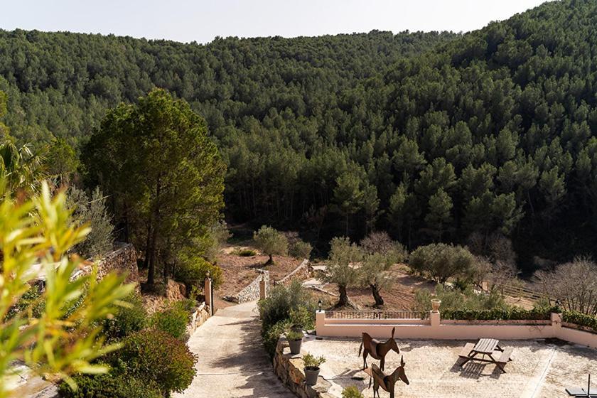Masia De Matuta Vall de Almonacid Exterior photo